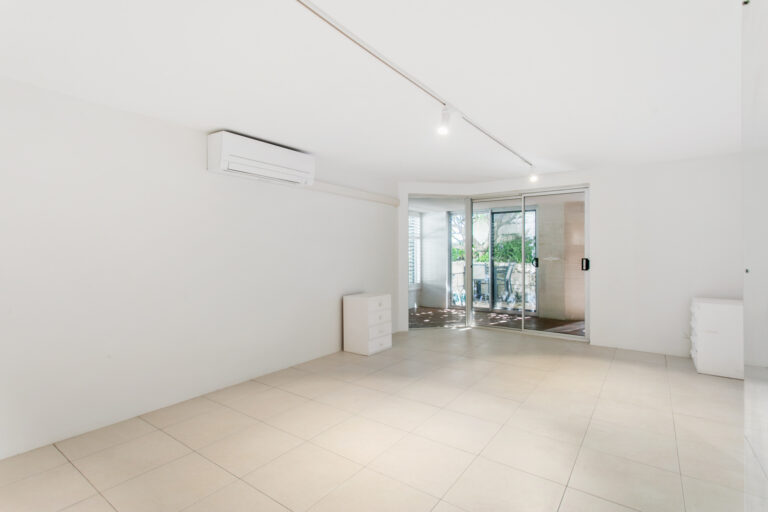 3/152 Marine Parade gallery