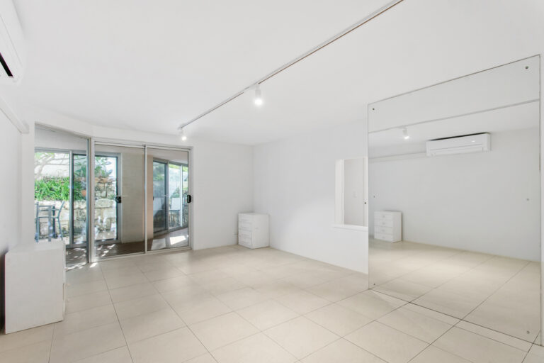 3/152 Marine Parade gallery