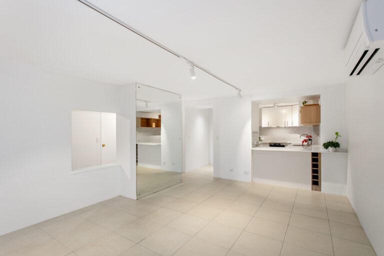 3/152 Marine Parade gallery