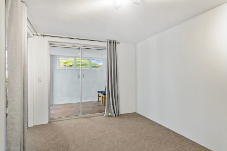 3/152 Marine Parade gallery