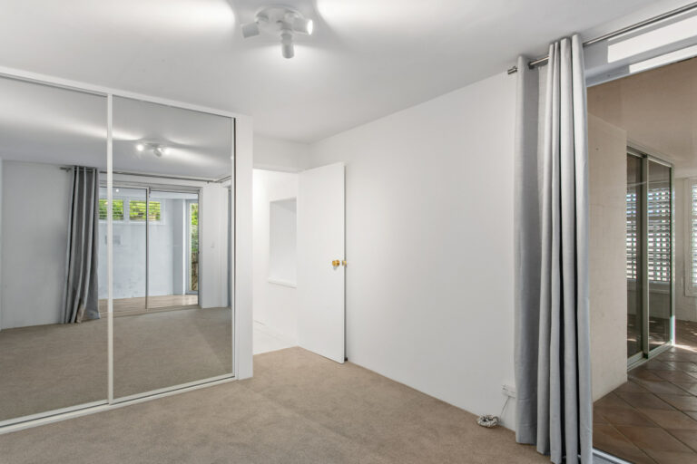 3/152 Marine Parade gallery