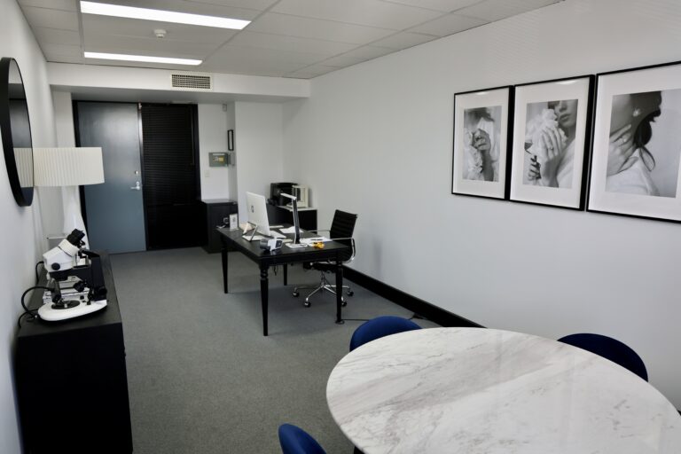 12/18 Stirling Highway gallery