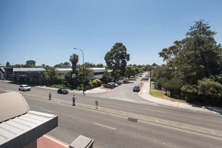 12/18 Stirling Highway gallery
