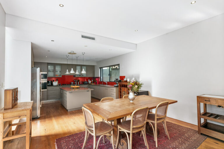 36A Smyth Road gallery
