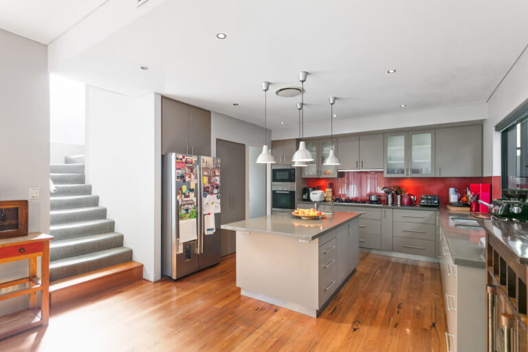 36A Smyth Road gallery