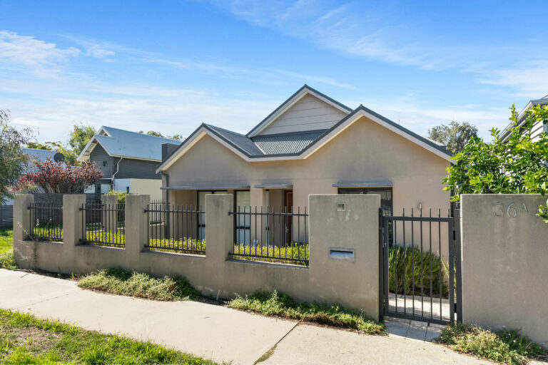 36A Smyth Road gallery