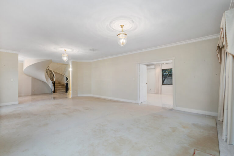 6/101 Bindaring Parade gallery