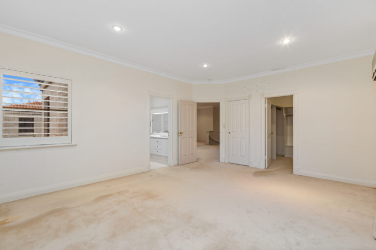 6/101 Bindaring Parade gallery
