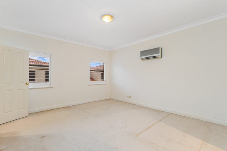 6/101 Bindaring Parade gallery