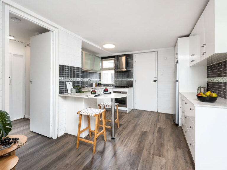 17/389 Stirling Highway gallery