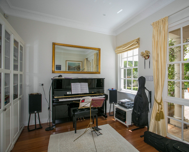 16 Curlew Road gallery