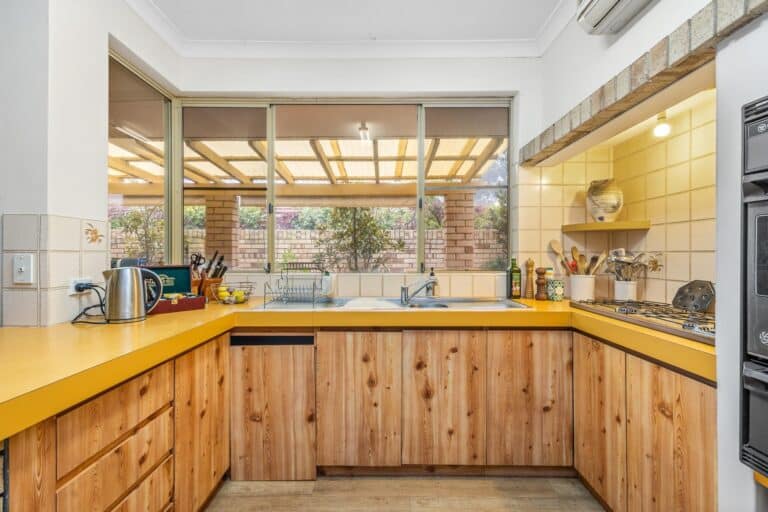 16A Marlow Street gallery