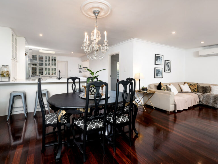 3 Queen Street gallery