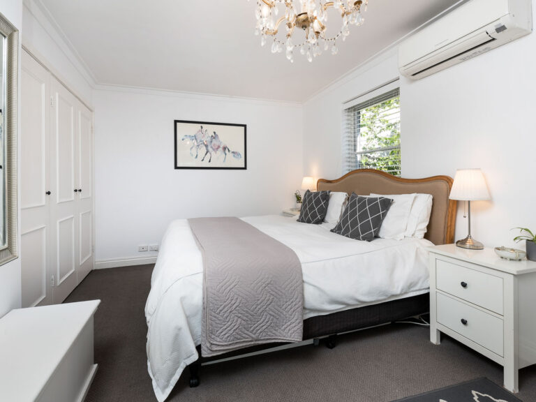 3 Queen Street gallery