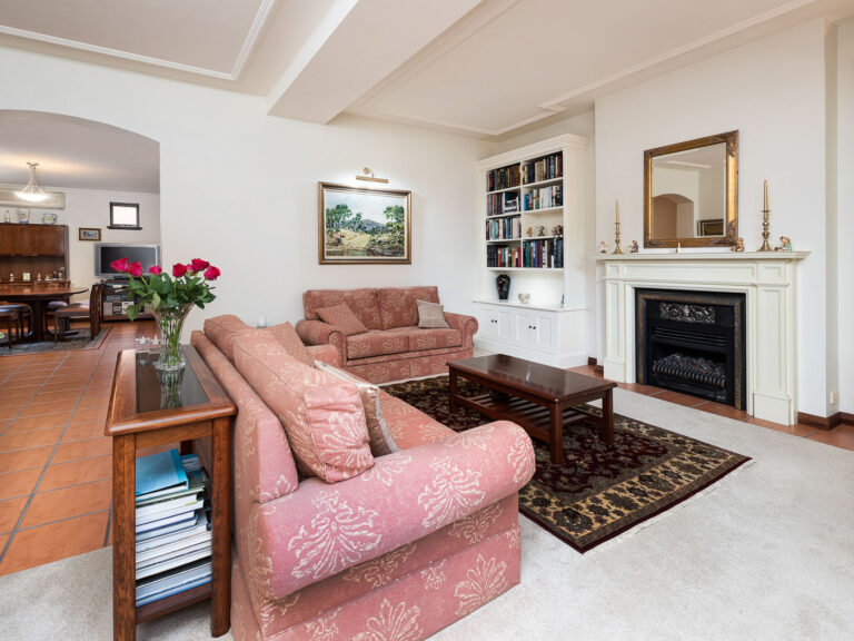 6 Aston Place gallery