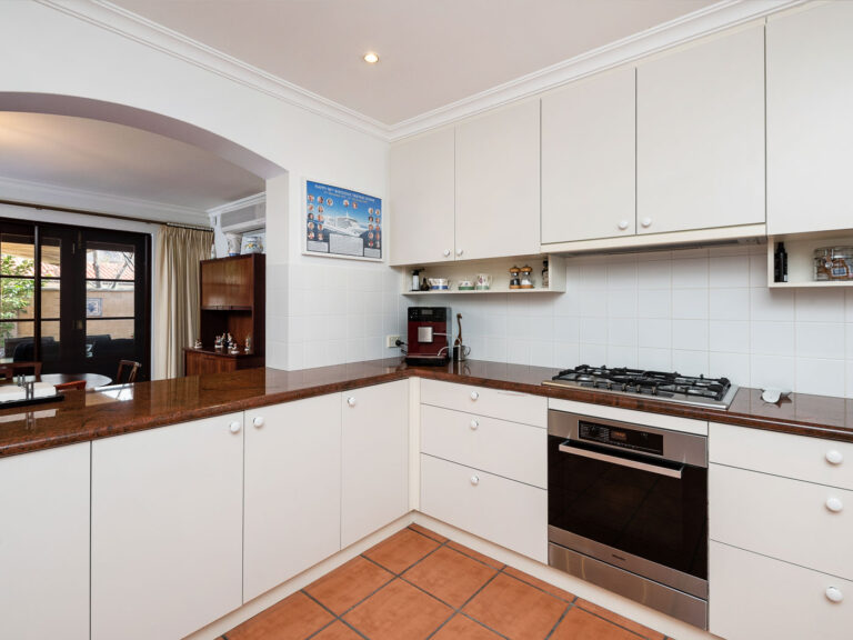 6 Aston Place gallery