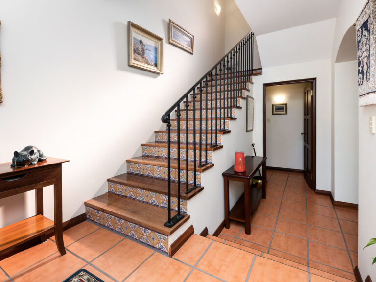 6 Aston Place gallery