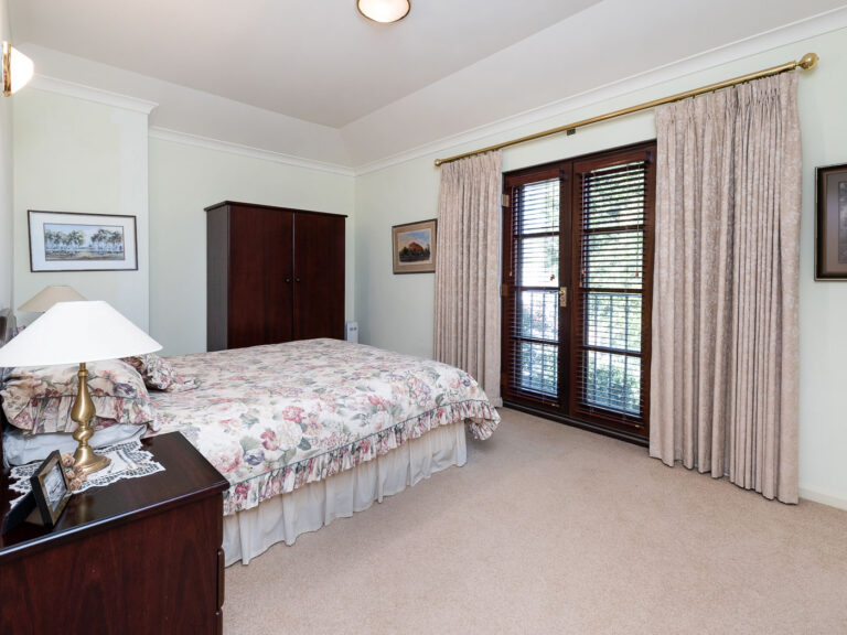 6 Aston Place gallery