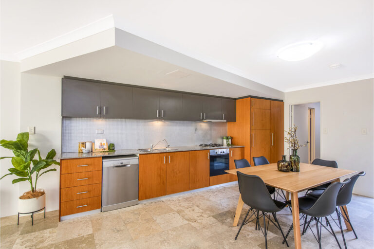 22 / 200 Rokeby Road gallery