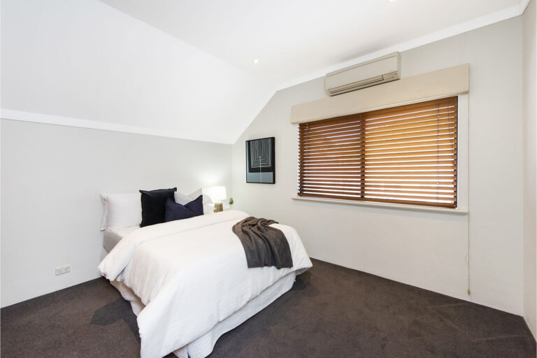 22 / 200 Rokeby Road gallery