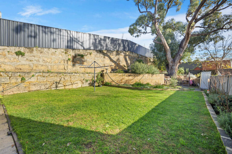 19B Norman Street gallery
