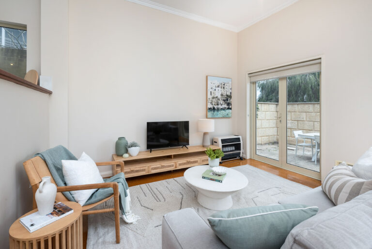 17 Curtin Avenue gallery