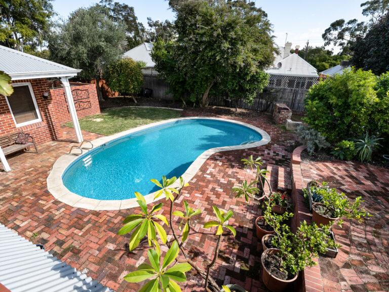 5 Walter Street gallery