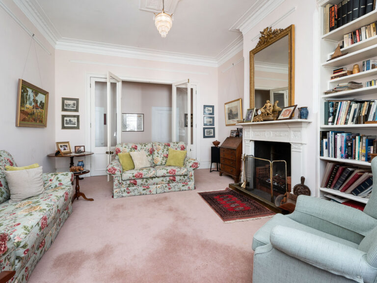 5 Walter Street gallery