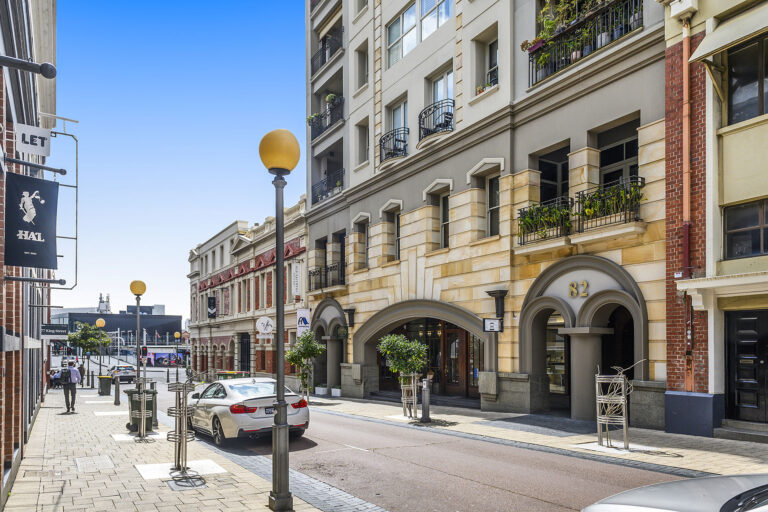 6 / 82 King Street gallery