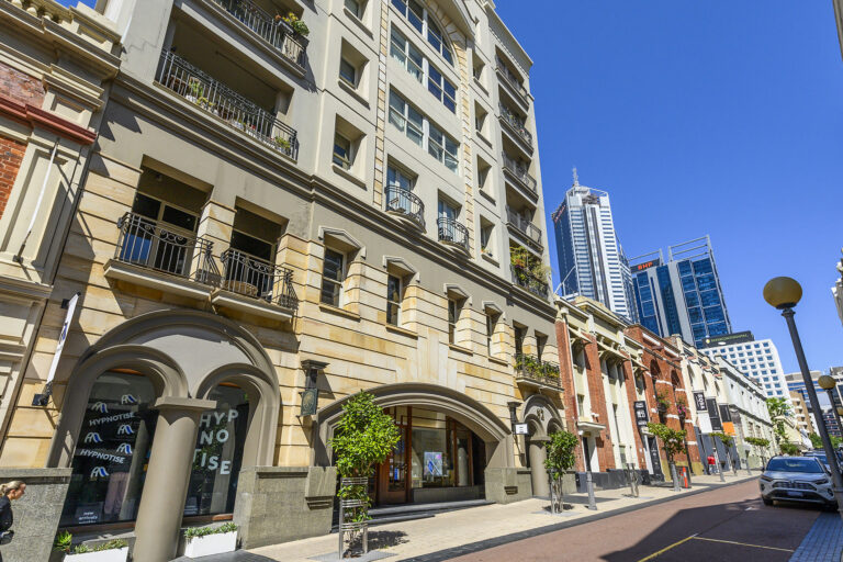 6 / 82 King Street gallery