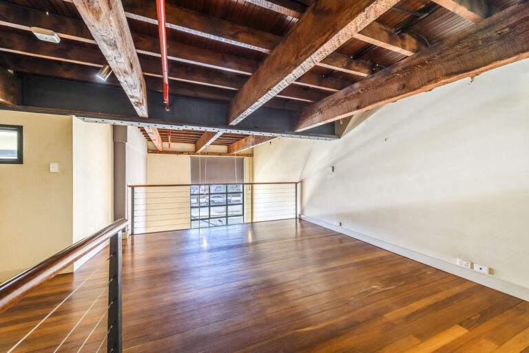 6 / 82 King Street gallery