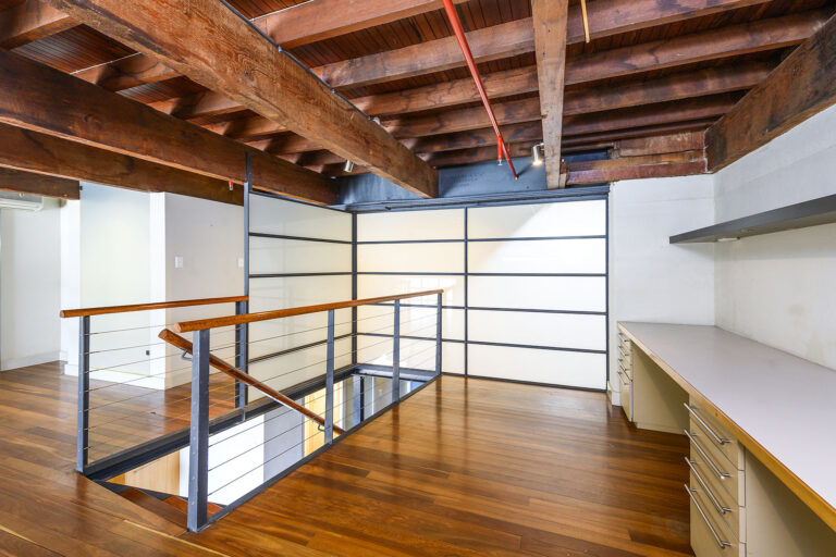 6 / 82 King Street gallery