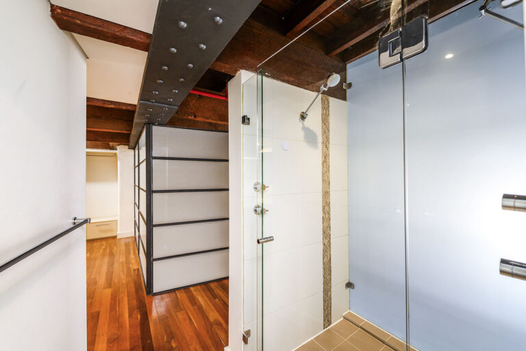 6 / 82 King Street gallery