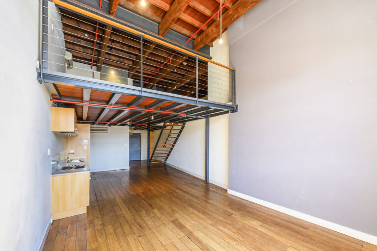 6 / 82 King Street gallery