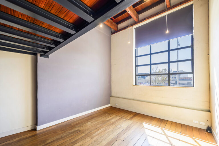 6 / 82 King Street gallery