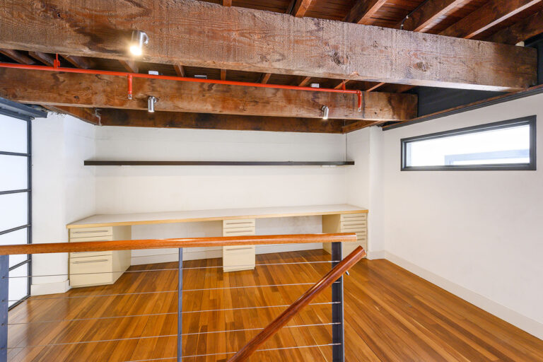 6 / 82 King Street gallery