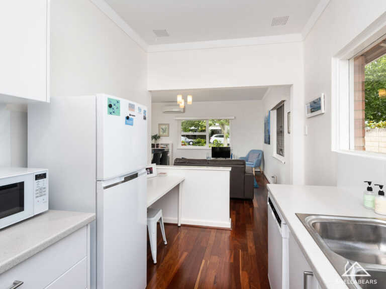 19A Goldsworthy Road gallery