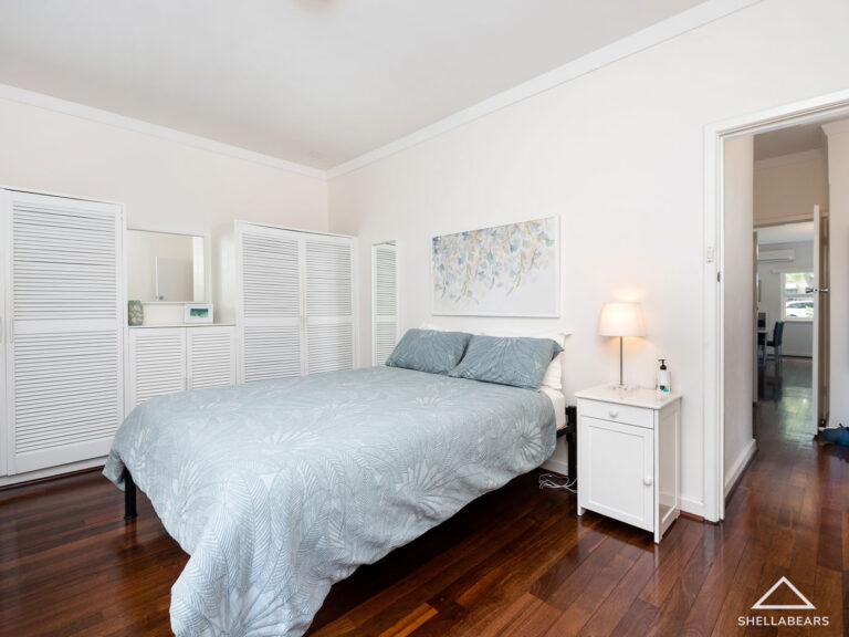 19A Goldsworthy Road gallery