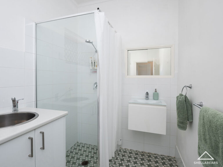 19A Goldsworthy Road gallery