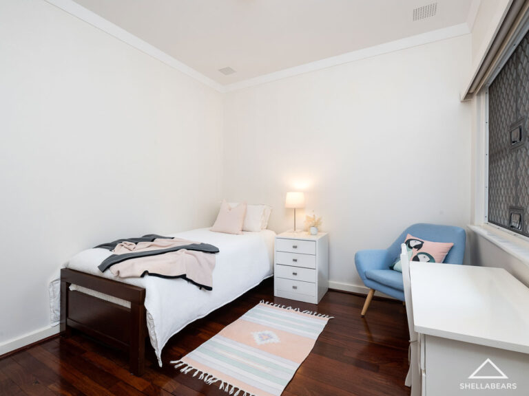 19A Goldsworthy Road gallery