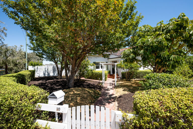 10 Swan Street gallery