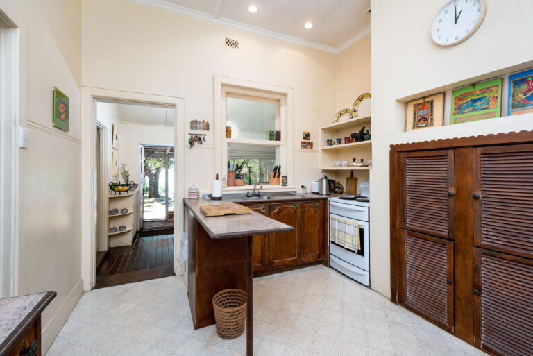 10 Swan Street gallery