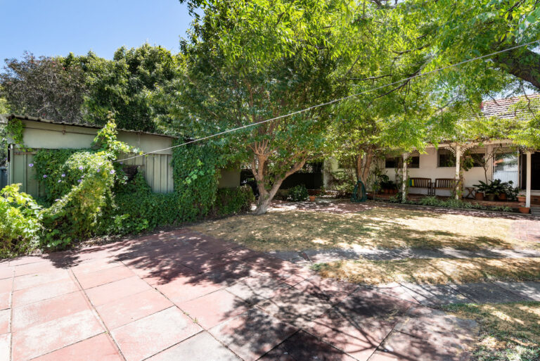 10 Swan Street gallery