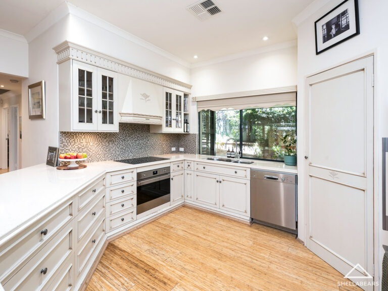 4 Adderley Street gallery