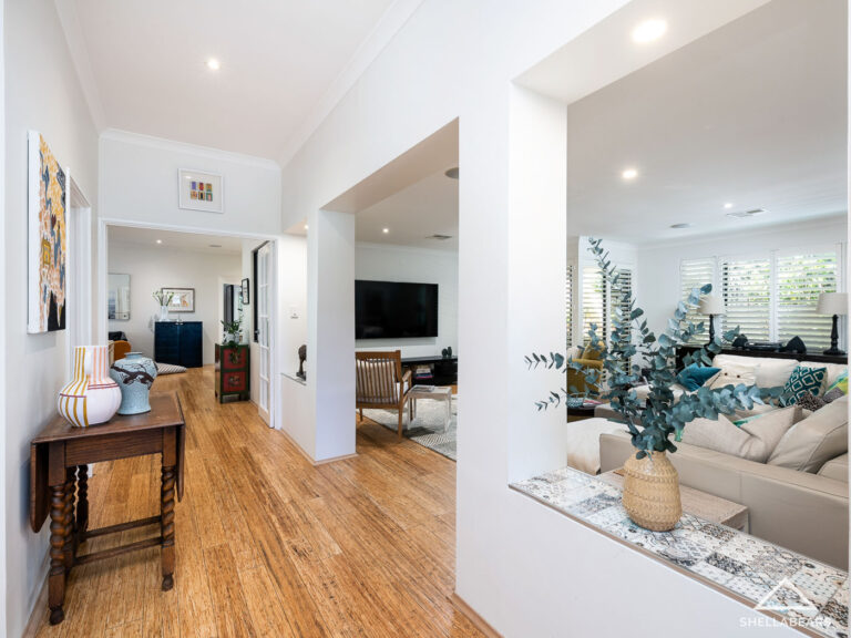 4 Adderley Street gallery