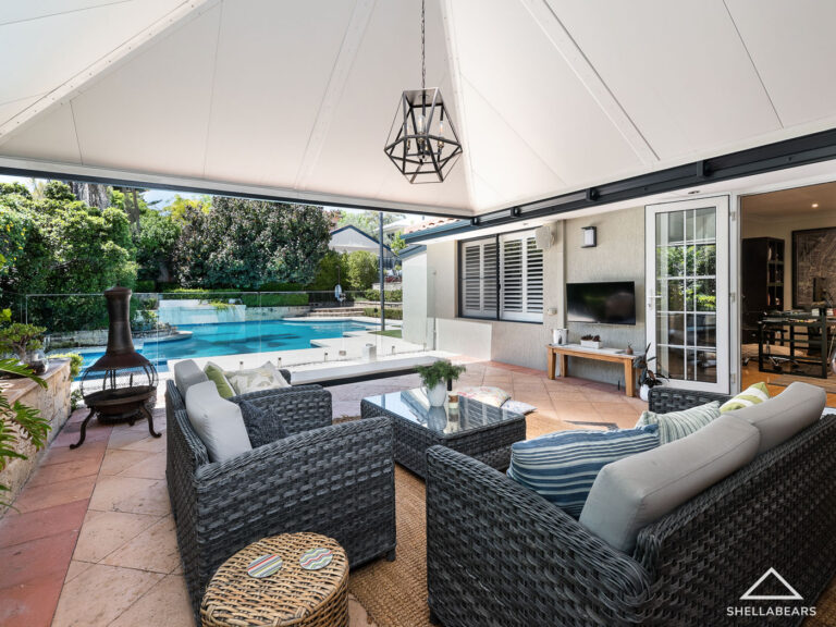 4 Adderley Street gallery