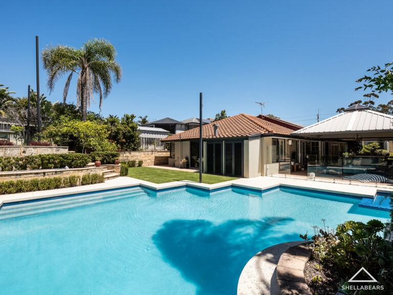 4 Adderley Street gallery