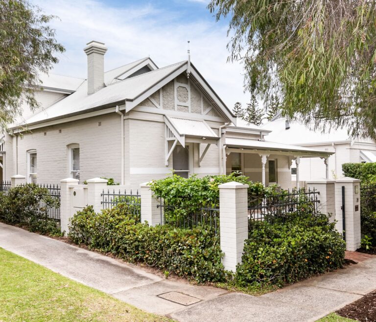 72 Napier Street gallery