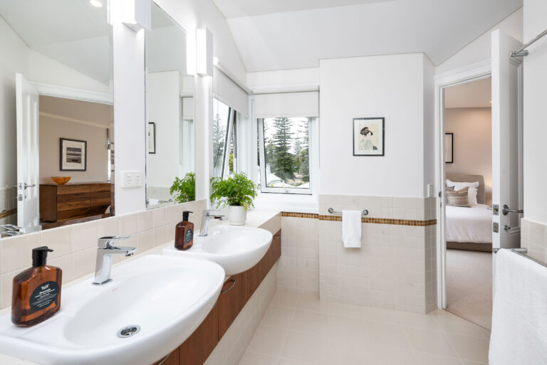 72 Napier Street gallery