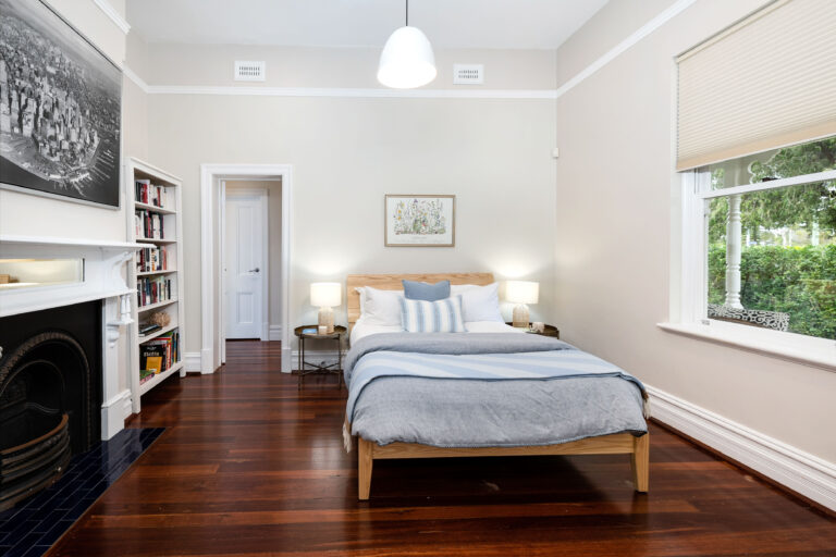 72 Napier Street gallery